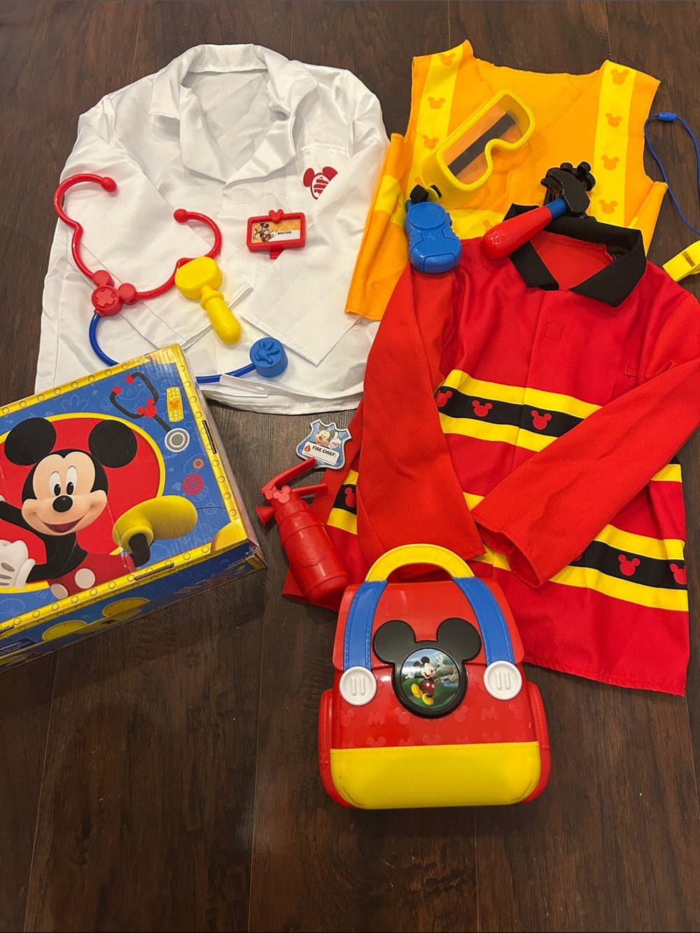 Disney Jr Mickey Mouse Dress Up Trunk and On the Go Funhouse Doctor Backpack
